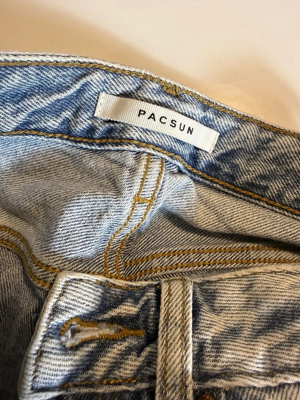 PacSun 90’s Boyfriend Distressed High Rise WideLeg Jeans Light Wash RawHem Sz26